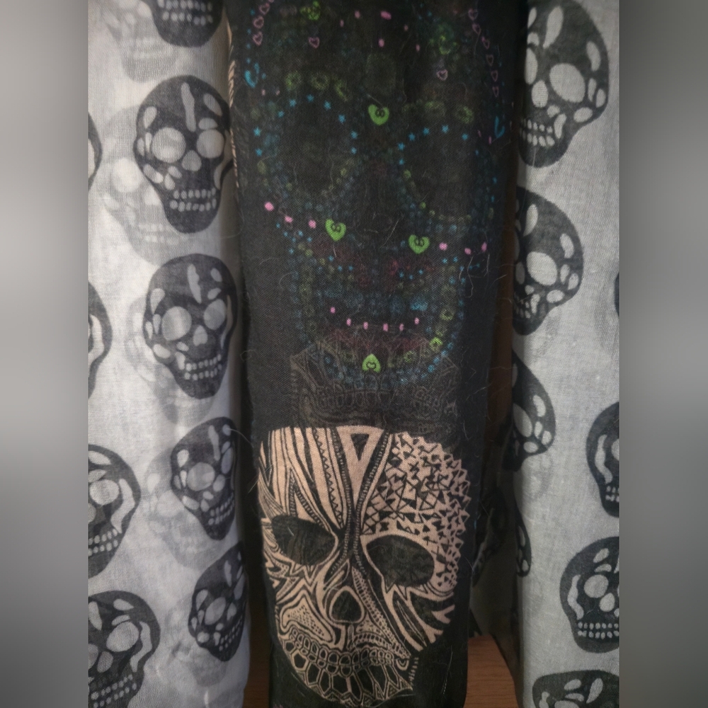 Set Of 3 Black Skull Patterned Scarf